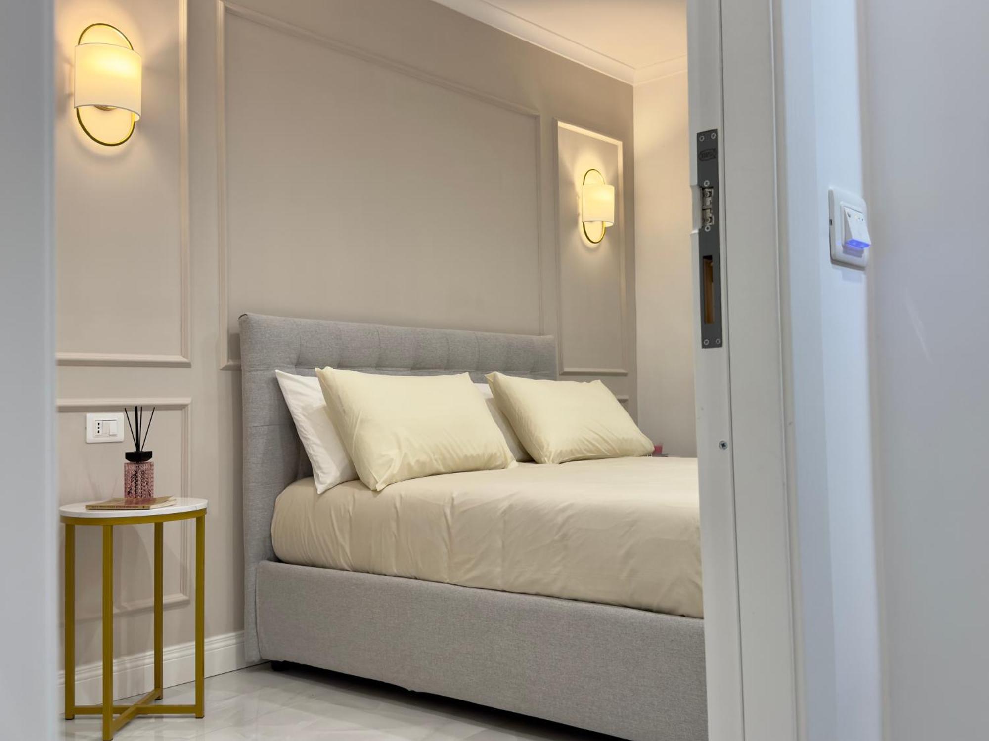Carafa Rooms Неаполь Екстер'єр фото