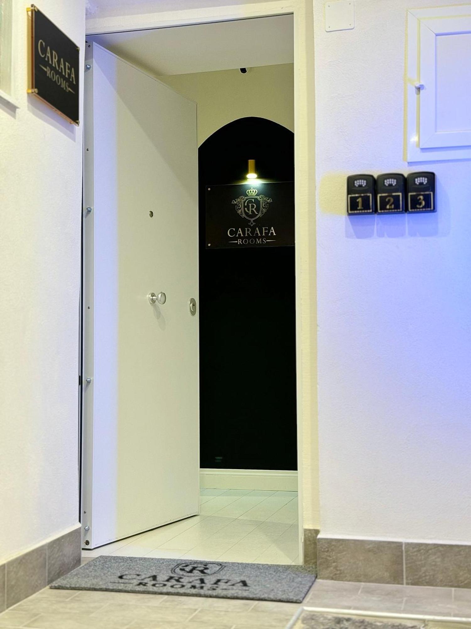 Carafa Rooms Неаполь Екстер'єр фото